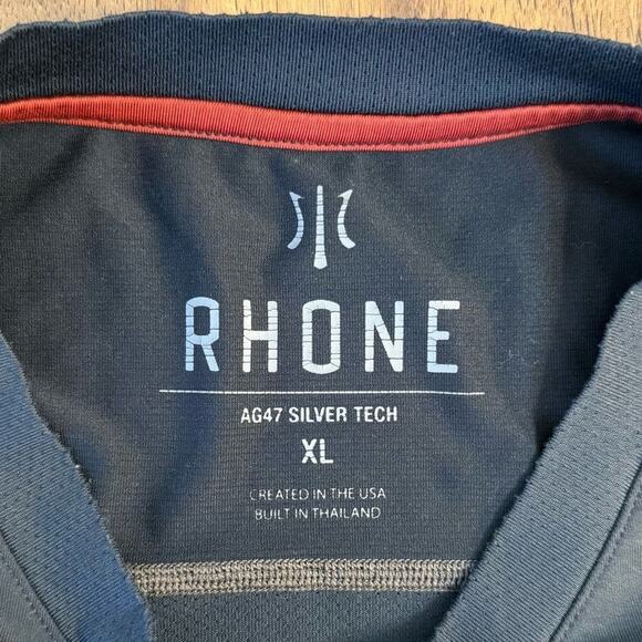 Rhone Men’s AG47 Silver Tech Short Sleeve Shirt Gray Athletic Fitness Size 2XL - Picture 4 of 8